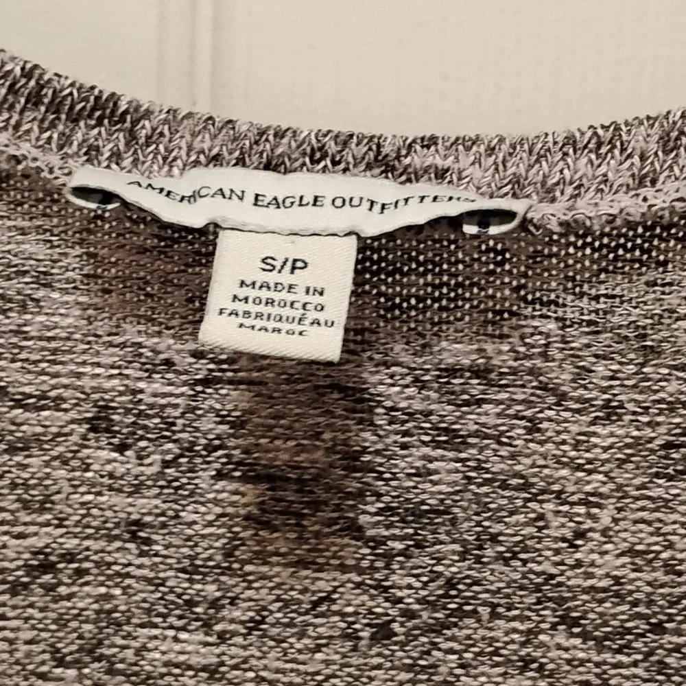 American Eagle Outfitters Women's Gray Knit V Neck Sweater Size S